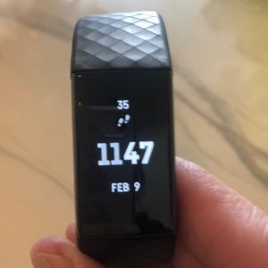 Fitbit charge 3 used handful of times